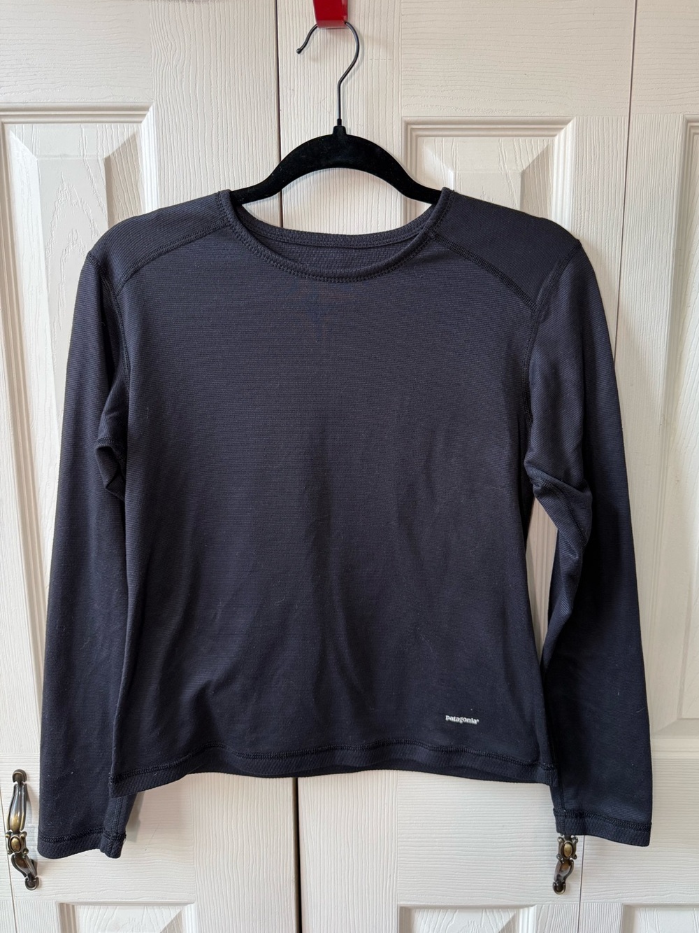 Patagonia Capilene Black Long Sleeve Base Layer Top Womens Size Small